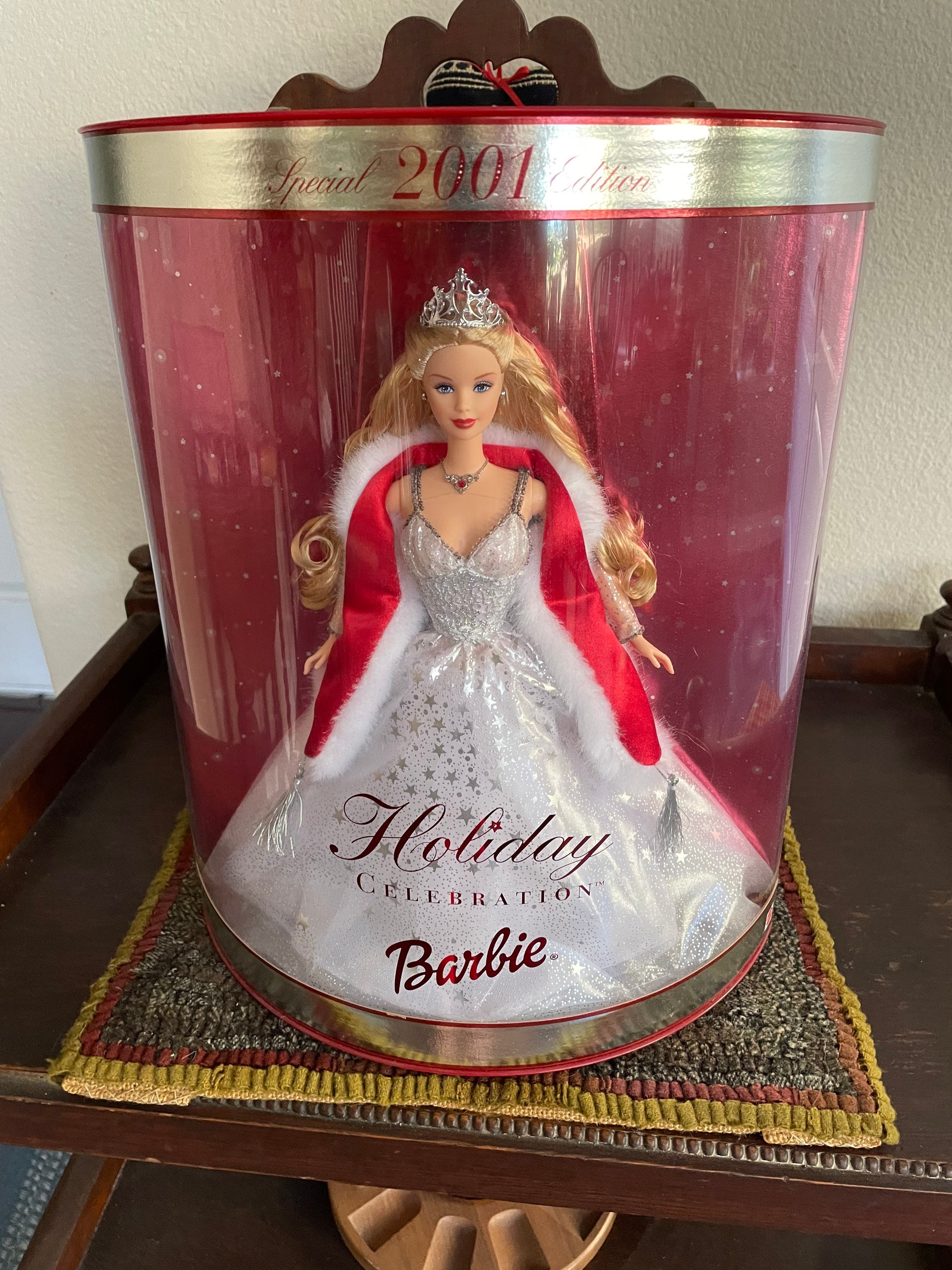 Barbie - バービー　ホリデー　セレブレーション　2001 スペシャルバージョン　未開封 Amazon.com: Barbie Holiday Celebration - Special Edition