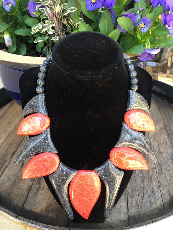 Vintage Hand Made Natural Materials Beaded Necklace Item K # 1345