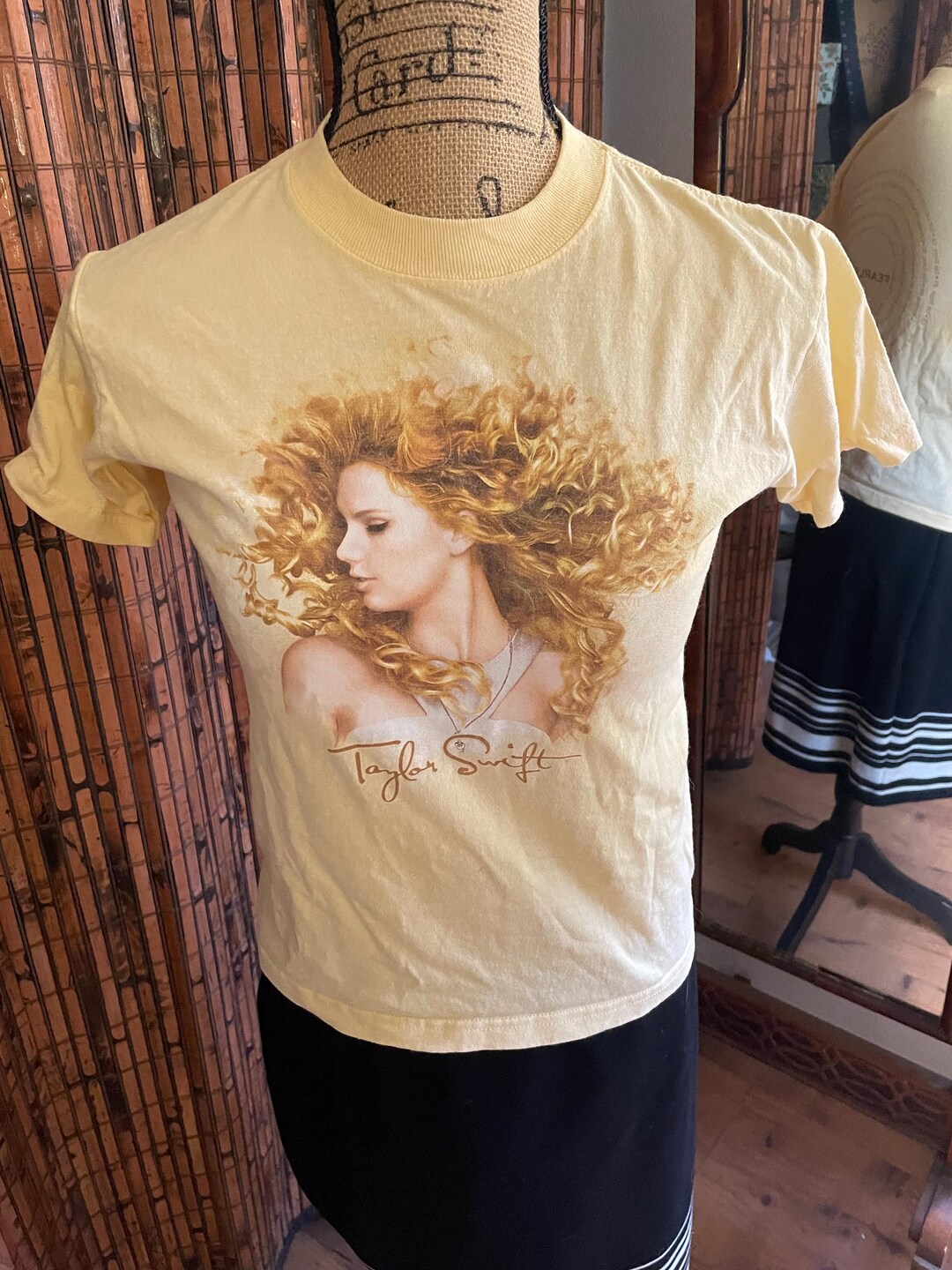 Taylor Swift ヴィンテージTシャツ Fearless Vintage Year 2,000 Taylor Swift Fearless Tour Child's Medium T