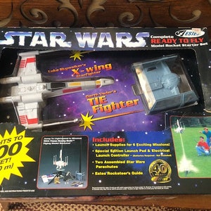 Vintage 1997 Star Wars Ready Built Flying Model Rocket Starter Set by Estes, New in Box