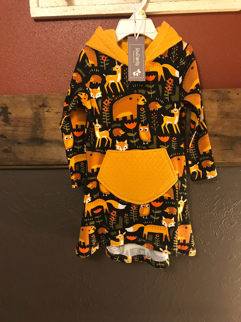 Girls dress size 12 month and 18 month Delaney pocket dress animal themed dress black background long sleeved dress with pocket