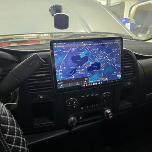 2007 - 2013 Silverado & Sierra Magnetic Tablet mount (Removable) with aftermarket radio