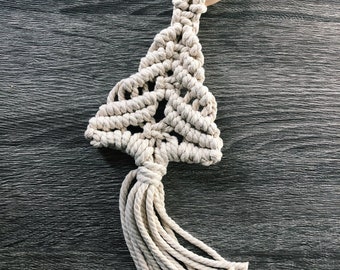 small macrame ornament | home decor | macrame decor | boho