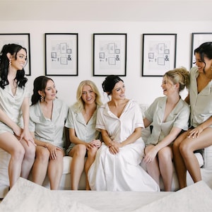 Bridesmaid Pajamas Set, Bridesmaids Matching PJs, Personalized Pyjama Set, Bridal Shower Gifts Personalized Bridesmaid Pajamas, Bride Gift