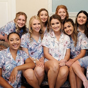 Softest Bridesmaid Pajama Sets, Customized  Bridesmaid PJs, Bridesmaid Pajamas, Bridal Party PJs Set, Floral PJs Set, Bachelorette Party PJs