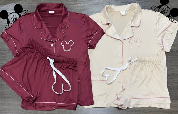 SET of 4 5 6 7 8 Bridesmaid Pajamas Custom Bridesmaid PJ Set Bridesmaid Pjs Bridesmaid Gift Disney Wedding Pjs Bachelorette Party Gift Etsy