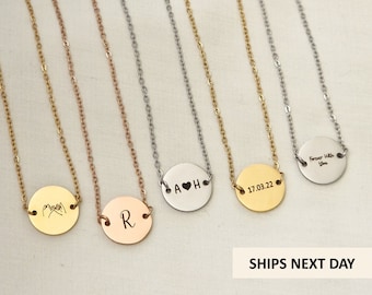 Gepersonaliseerde schijf ketting voor vrouwen aangepaste gegraveerde cadeau voor haar minimalistische bruidsmeisje cadeau eerste ketting datum ketting