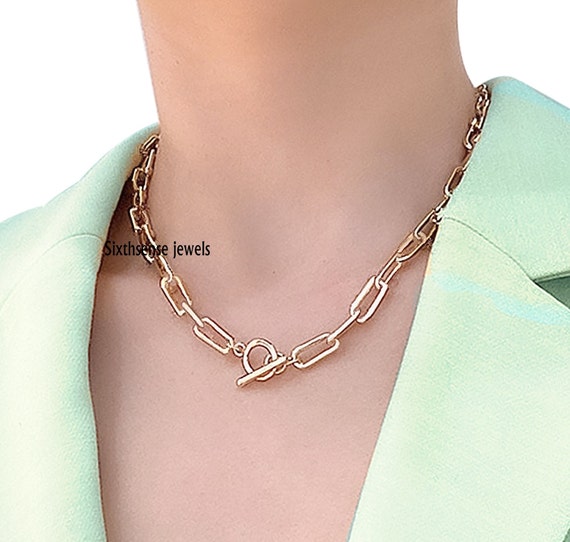 Lock Paper Clip Chain Toggle Necklace gold