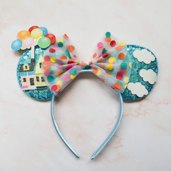 Up Minnie Ears, Up Mickey Ears