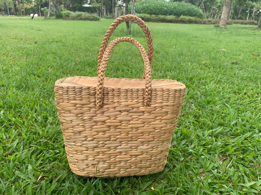Handmade Water Hyacinth Tote Bag: Stylish Beach Bag - Etsy