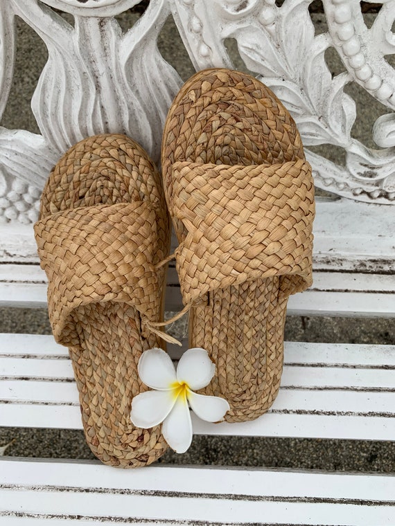 Water 2025 hyacinth slippers