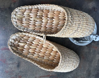 Handmade Slippers, Slippers, Weaving Slippers, Tropical Slippers, Weaving Slippers, Authentic Slippers, Comfy Slippers, Beautiful Slippers