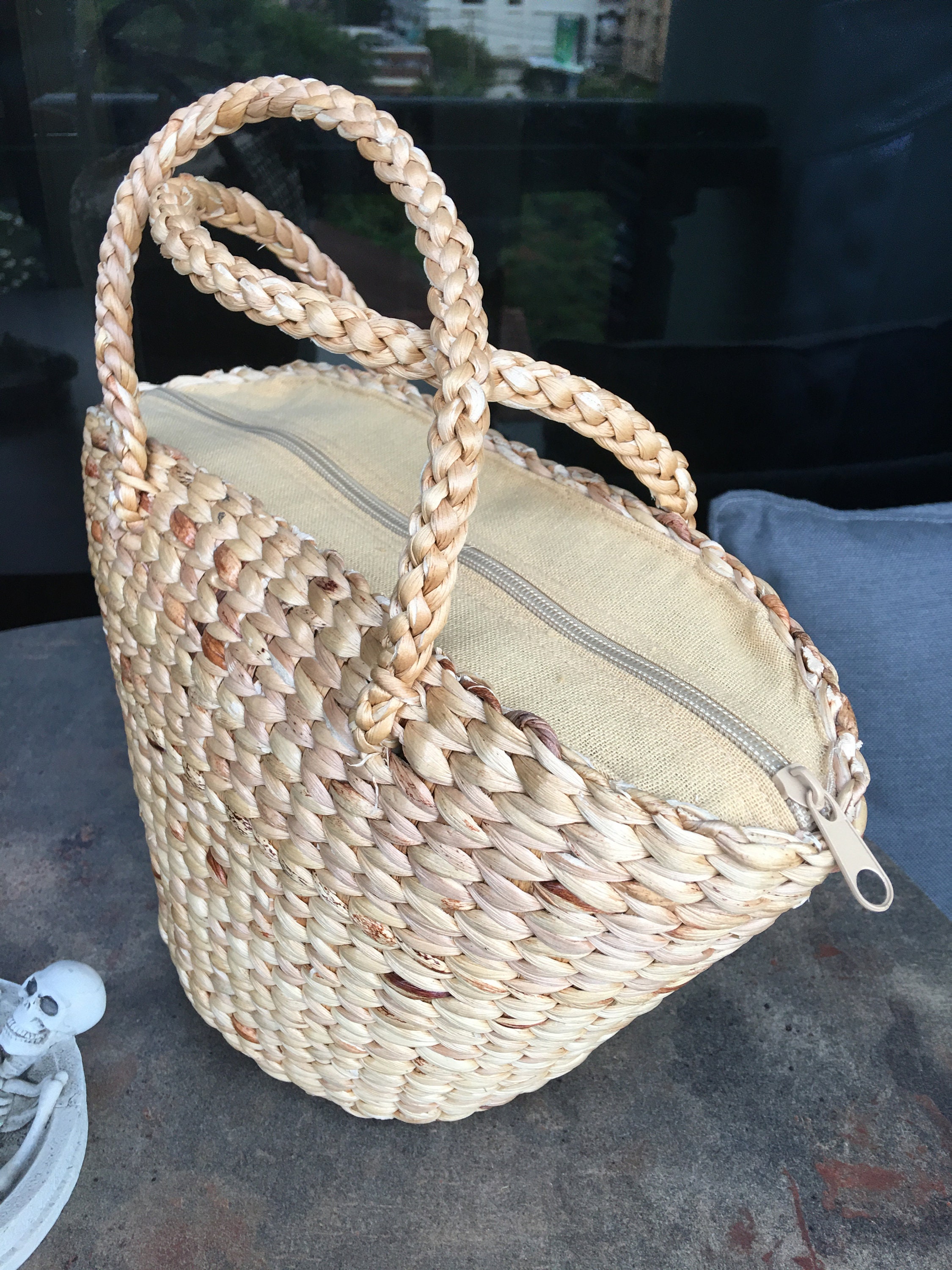 handbolsas with short handles