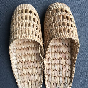 Slipper, Handmade Slippers, Weaving Slippers, Grass Slippers, Natural Slippers, Biodegradable Slippers, Classic Slippers, Must have slippers