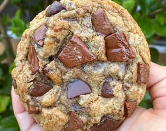 Chewy Chocolate Chunk Cookies/ Gourmet Chocolate Chip Cookies/ Homemade chocolate chip cookies/ Best Chocolate chip cookies