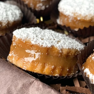 Alfajores clásicos de dulce de leche/ Caja de 15 galletas (1,5 pulgadas cada una)/ Alfajores peruanos y argentinos/ Hechos a mano con ingredientes orgánicos