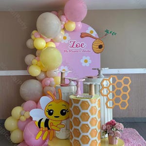 70pcs Bee Theme Balloon Kit Macaron Pink Yellow Natural Sand Balloons Kid 1st Birthday Baby Shower Gender Reveal Bridal Shower Party Decor