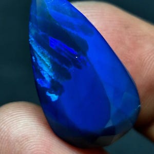 Ópalo azul etíope natural muy raro de 9,70 quilates, ópalo tallado, ópalo de fuego welo, ópalo de fuego múltiple, ópalo suelto, FABRICACIÓN DE JOYAS.