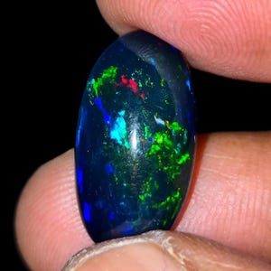 Ópalo negro etíope de alta calidad, de 5,03 quilates, con punto de fuego, cabujón ovalado, arcoíris, multicolor, ahumado, para joyería.
