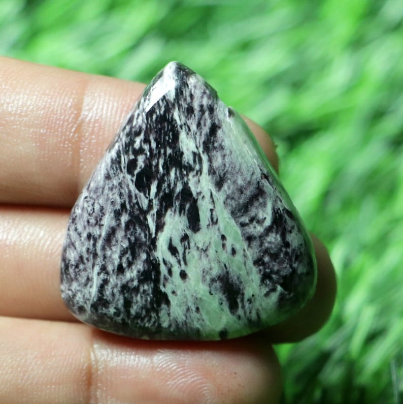 Blinding Top Grade !! 60 Ct Smooth Kammererite Cabochon For Jewelry Making Stone BB-5351 Kammererite 33X31X7 MM Heart Shape Cabochon