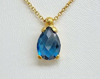 London Blautopas Anhänger: 14K Gelbgold Minimalist Halskette
