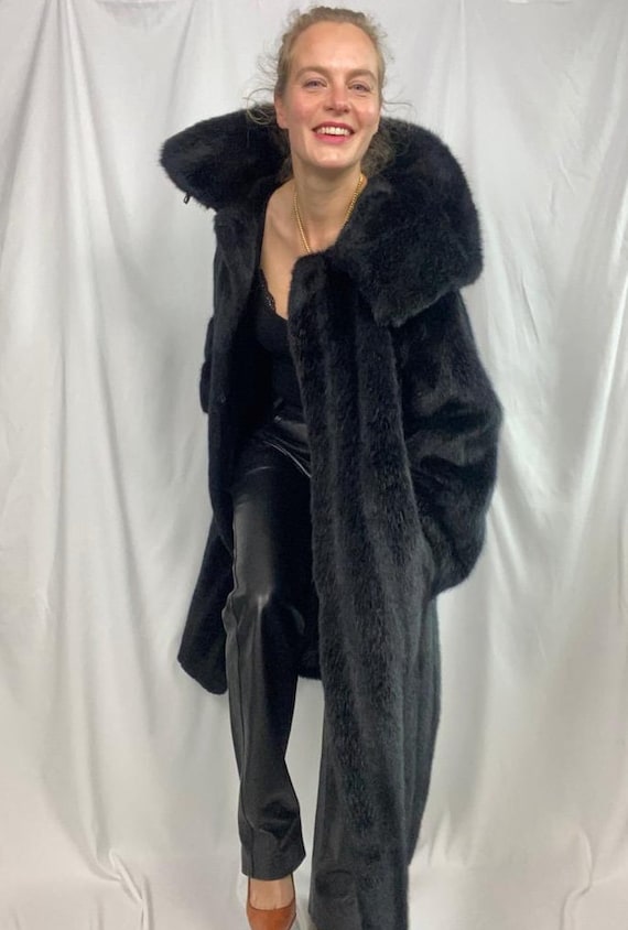 Sister Minquilla Black Fake fur coat