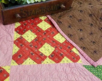 1940年代の美しい緑と白のヴィンテージ「おばあちゃんの花園」キルト