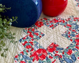 1930年代の魅力的な「ドレスデンプレート」キルト（白い背景） - Etsy 日本