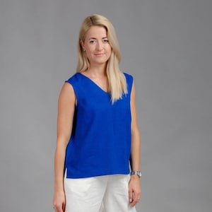 Débardeur en lin sans manches à col en V REGINA BLEU PROFOND pour femme, haut en lin simple, chemisier simple, chemise d'été ample, chemise sans manches