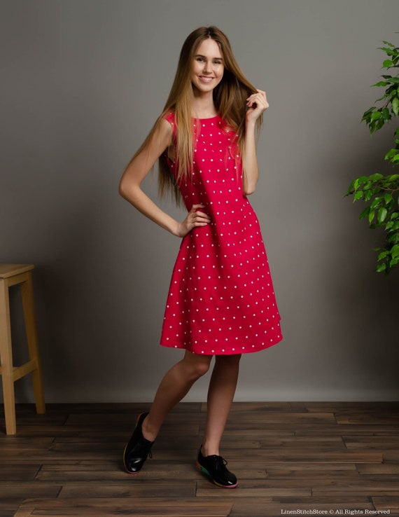 knee length dresses for ladies Sweet Muse Linen Maxi in Raspberry main image 0