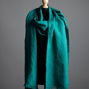 Long and wide EMERALD GREEN unisex linen scarf, bright green linen scarf for women, soft linen scarves, linen Shawl, big linen scarf image 1