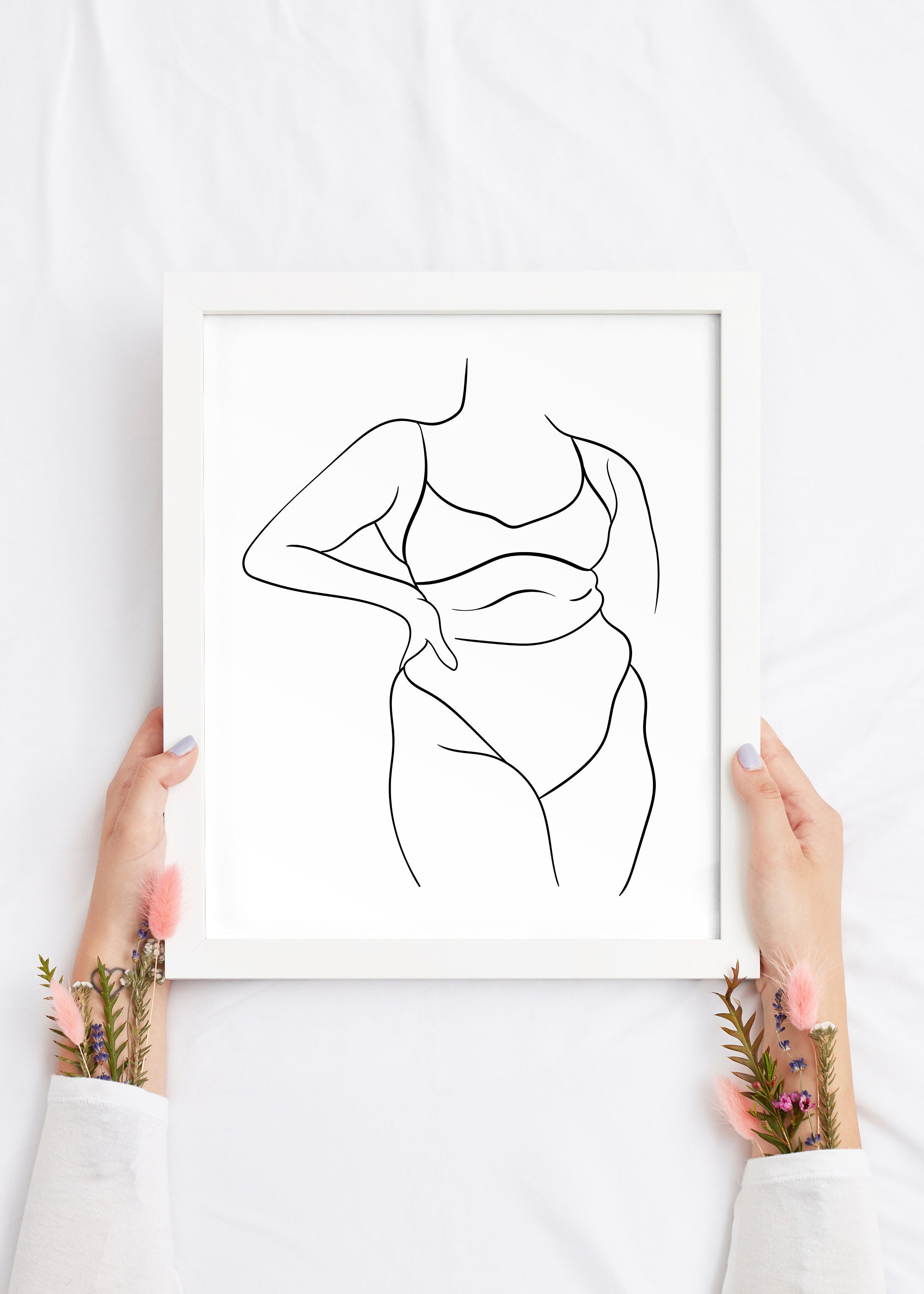 Line Art Woman Body - www.inf-inet.com