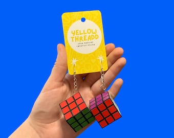 Pendientes originales y divertidos con forma de cubo de Rubik, estilo vintage de los años 80.