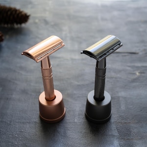 Double Edge Safety Razor | 5 Free Razor Blades | Rose Gold | Metallic Black | Plastic Free Reusable Metal Razor | Zero Waste Gift | Plantish