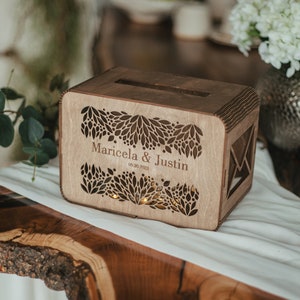 Unieke bruiloftskaartdoos, boho-huwelijksdecoraties decoraties, houten en acryl kaartendoos, babyshower Keepsake box groot, door WeddingByEli