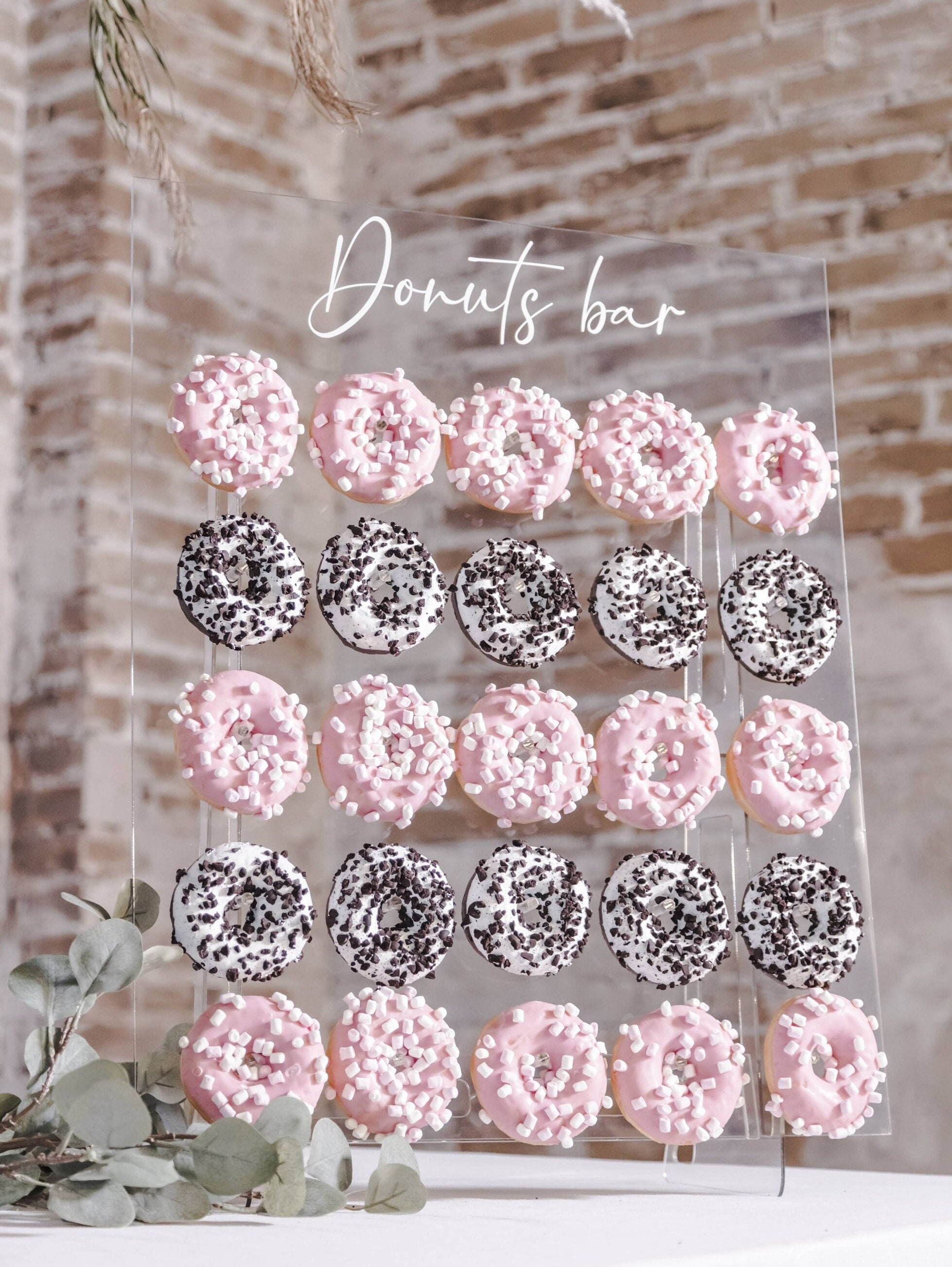 Personalized Acrylic Donut Wall Stand: Wedding & Party Display