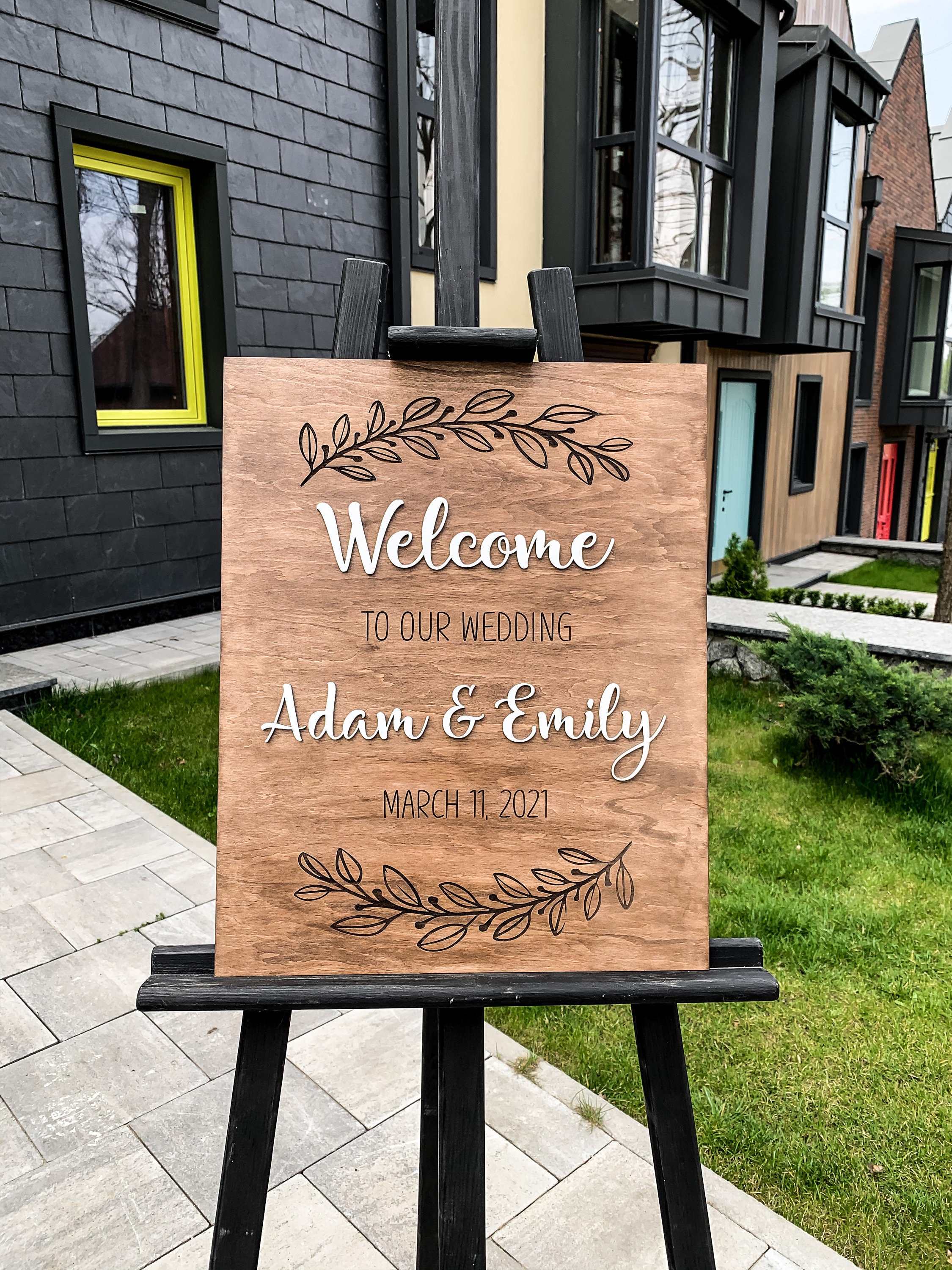 Vertical Wooden Wedding Welcome Sign | Etsy