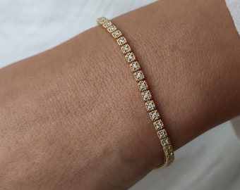 14K Yellow Gold Tennis Bracelet with 61 VS1 Real Diamonds