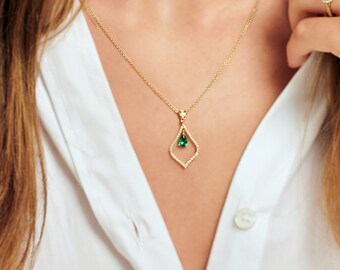 Natural Emerald & Diamond Dangle Necklace