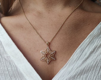 Terrific White Gold Star of David Necklace with Diamond Lines