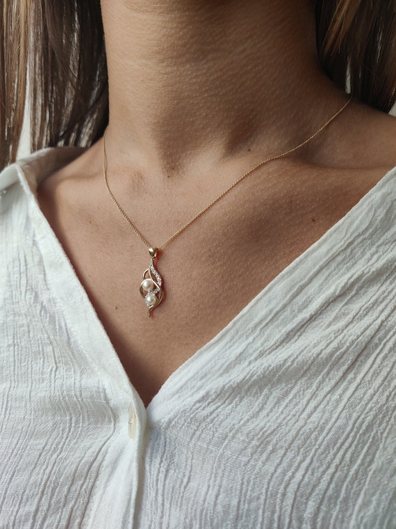 パールとダイヤモンドの渦巻きネックレス - Etsy 日本