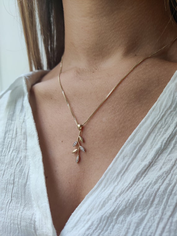 自然にインスパイアされたダイヤモンドのリーフネックレス - Etsy 日本