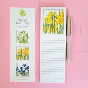 Spring Flowers: A Magnetic Grocery and Shopping List Note Pad with Pen Holder