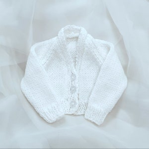 White, dolls cardigan, fits 18 inch dolls