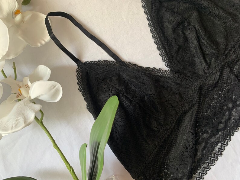 Plus Size Floral lace black bralette