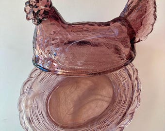 Vintage Hen on Nest Purple White Slag Swirl 6” Basket Weave