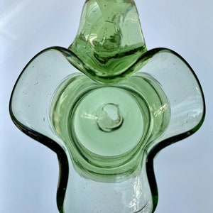 Mundgeblasener kleiner grüner Glaskrug und Milchkännchen, der 5 Zoll dient, Lime Green Glass Vase