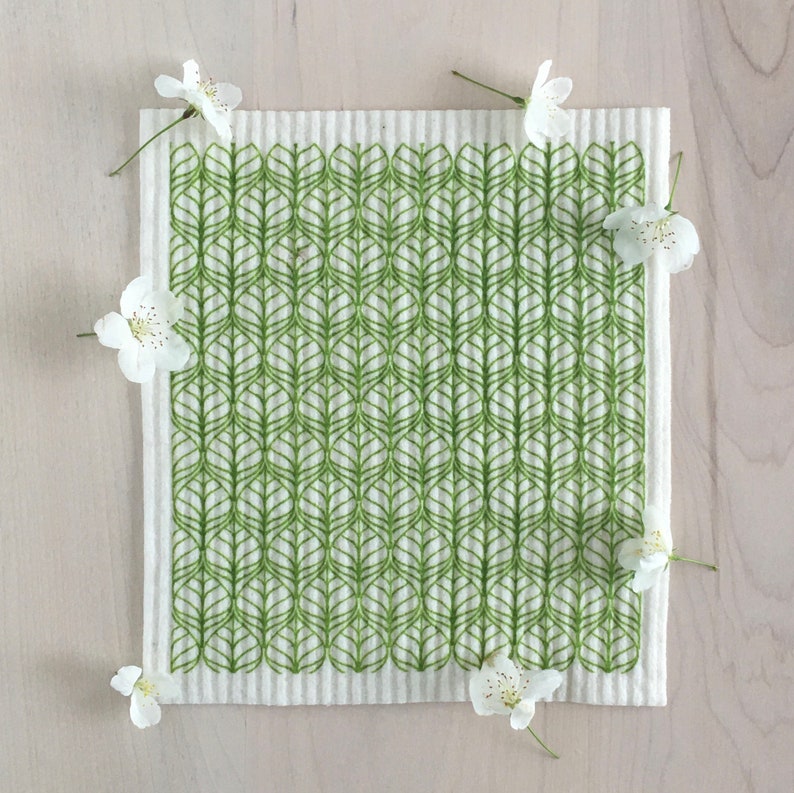 Green Leaf Swedish Dishcloth Sponge Cloth Smell Free Reusable Ecofriendly Paper Towel Christmas Gift Stocking Suffer Greeting Card image 1