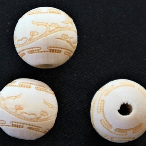 18mm  Natural Round Wooden with Design Beads Jewellery BEADS Spacer with 5mm Hole