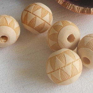 18mm  Natural Round Wooden Bead with Design, Jewellery BEADS Spacer with 5mm Hole, LASER WOOD Bead, Jewellery item